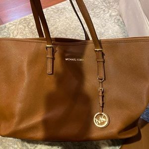 Michael kors shoulder bag